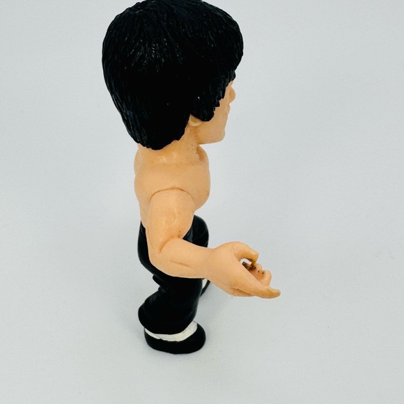 Bruce Lee Small Plastic Figure Big Head 3” - Picture 2 of 7